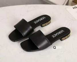 Picture of Versace Slippers _SKUVersacecoloursz35-40NW030451